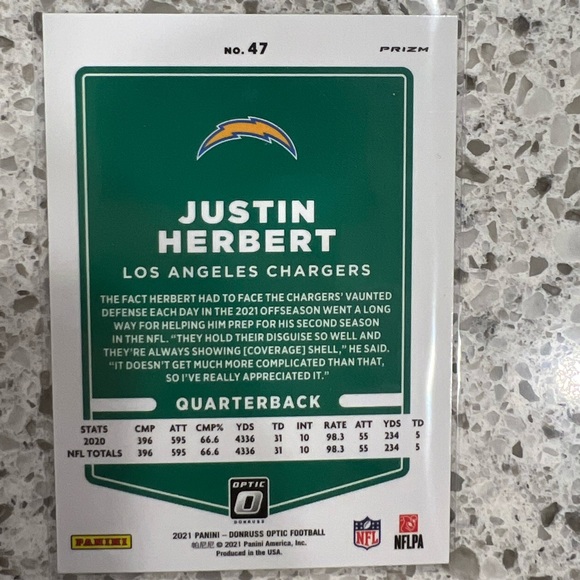 JUSTIN HERBERT SILVER HOLO CARD PRIZM NFL OPTIC CHARGERS 2021 - Picture 2 of 2